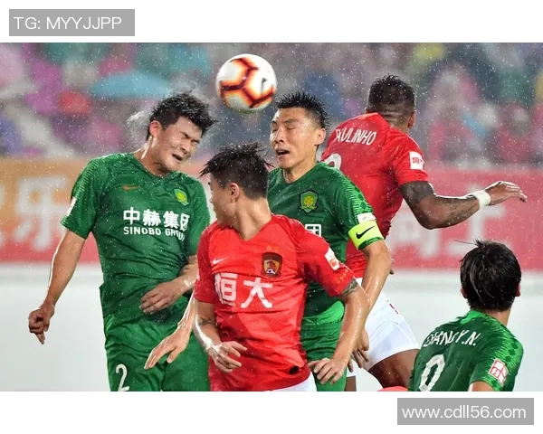 2020年恒大与国安激战回顾：巅峰对决中的战术较量与球员表现分析